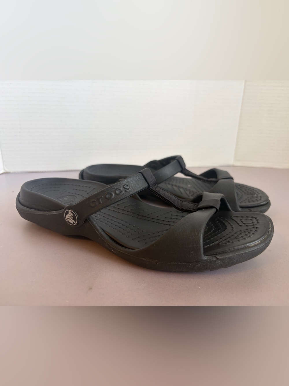 CROCS Women's Black Slip-On Sandals with Toe Strap